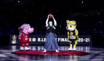 【異色のコラボ】若手花形歌舞 伎役者「尾上右近」がバスケットの要素を取り込んだ歌舞伎口上を披露！