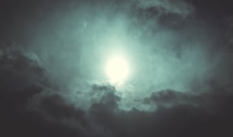 「花曇り」とはどの時期に見られるどんな天気？なぜ発生するの？