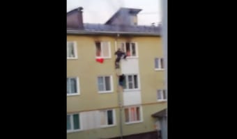 火事で閉じ込められていた子供たちを地元住民が連携プレーで救出！勇気ある行動に称賛の声