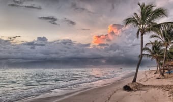 「行雲流水」とはどのような状態を意味する言葉？成り立ちや類義語もご紹介