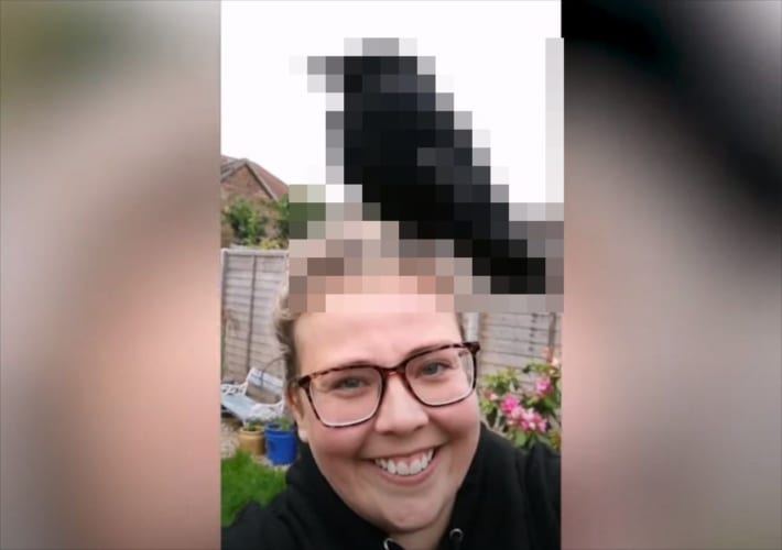 庭でガーデニングをしていたら・・・頭に乗の上にまさかのアレが乗ってきた！！