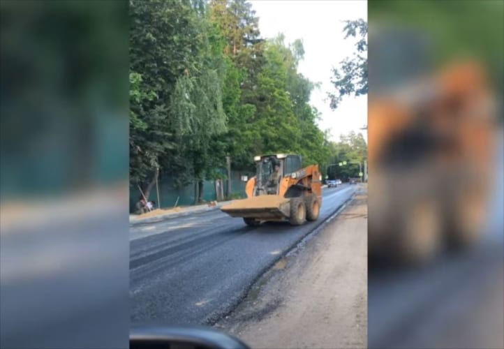 なんというスキルだ！作業中のショベルカーが突然トンデモナイ動きを見せる！