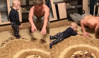 かわいい真似っ子!筋トレするお兄さんの隣で、赤ちゃんも一緒にスクワットをしたり腕立て伏せに挑戦してみたり!!