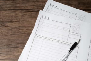 この子たちをお雇いしたい！？証明写真シールに写る猫たちはみんなボス感たっぷり！！