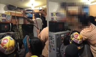 天井から物音がする!天井を剥がしてみるとそこには大蛇が!!