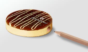見た目も楽しいお好み焼き型の鉛筆削り。これで鉛筆を削るとなんと削りカスが・・・!!
