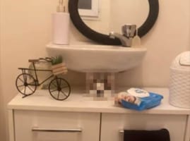 なんでそんなところに？！愛猫がいないと思ったら・・・、トンデモナイところから顔を出していたのです！！