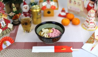 年末年始は金箔シート付き手打ちうどんセットでプチ贅沢はいかが？「おうち山田うどん 手打ちうどんシリーズ」から期間限定『金の開運うどん』が発売！