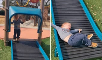 「こんなの聞いてないよ〜！」すべり台の上に立つ男の子。しかし、そのすべり台はローラーすべり台だったため、まさかのハプニングが！！