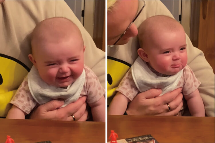 名前を呼ばれて笑顔を浮かべたり涙を浮かべたり、交互に感情があふれている赤ちゃん。なんとも尊いその姿に100万再生突破！！