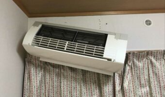 おばあちゃんから「エアコンが壊れた」と言われたので見に行くと・・・想像した壊れ方じゃなかった!