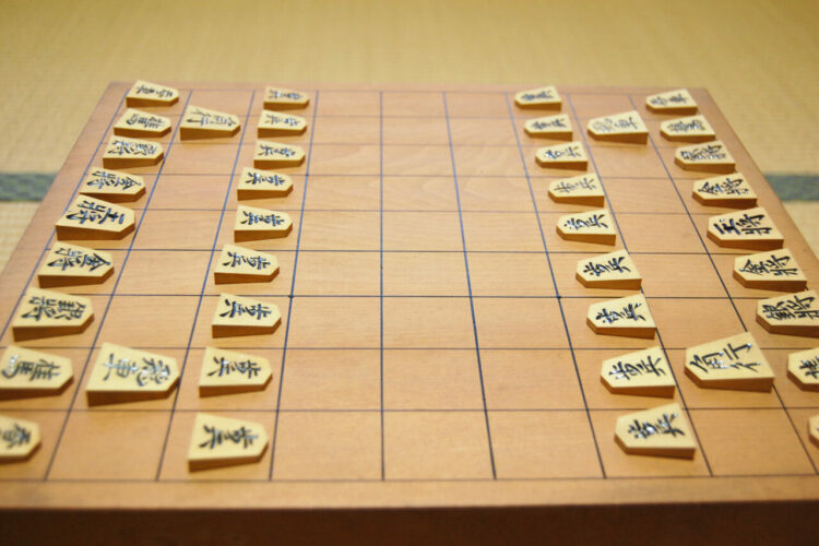 「傲岸不遜」とはどんな意味の四字熟語?「傲岸」とはなにをあらわしているの?「不遜」を含む他の四字熟語はどんなものがある?