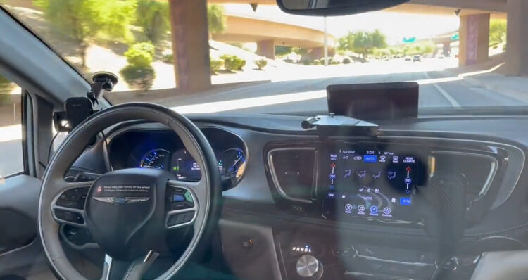 アメリカで導入されている完全自動運転タクシーの体験動画が凄いとTwitterで話題！