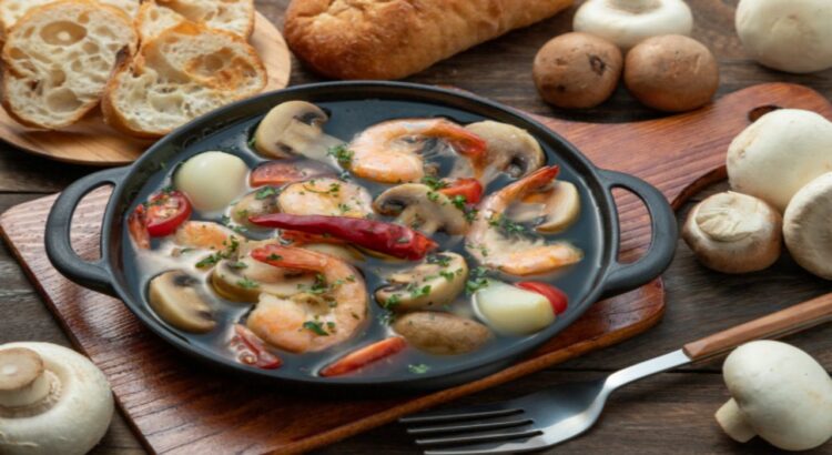 お酒のお供としても人気に一皿「アヒージョ」とはどこの国のどんな料理？その名前の意味は？