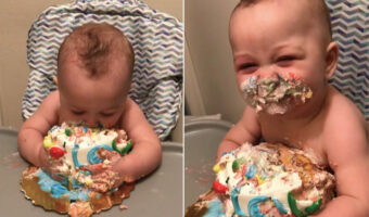 1歳のバースデーケーキとして「スマッシュケーキ」を食べる赤ちゃん。わしづかみにしたりかぶりついたりしたので、お顔がスゴいことに!!