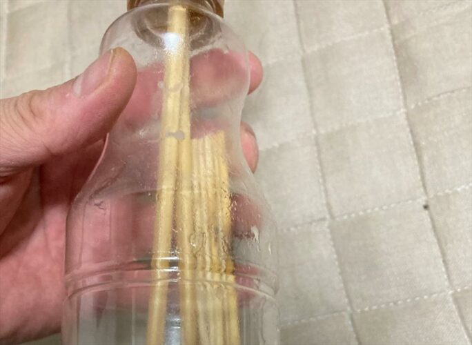 マシンガンズ滝沢さん直伝！ペットボトル資源として出せない“油のついたペットボトル”の捨て方を指南するツイートが話題に！