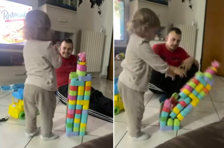 「よくできました！」とオモチャを積み上げたパパに拍手する赤ちゃん。ところが次の瞬間、パパを唖然とさせる行動に！！【海外・動画】