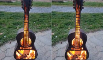 大変だ!ギターが燃えている!!と思ったら・・、実はこれ、ギター型の暖炉なんです!!