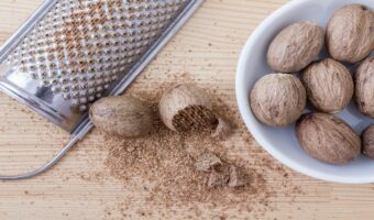 肉料理に使われるスパイスの「ナツメグ」はどんな意味で用いるの?手元にない時に代用品になる香辛料などはある?