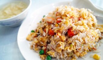 「炒飯」と「焼飯」にはどんな違いがあるの違い?地域差?それとも・・?「ピラフ」ともどう違う??