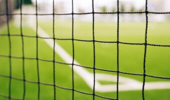 まるで少年漫画!スペイン戦の決勝ゴールを決めた田中碧とアシストした三笘薫は実は同じ小学校からの幼馴染 !ゴールデンコンビの偉業にブラボーの声