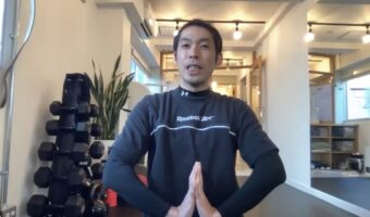 【内在筋ストレッチ】座ったまま簡単ストレッチで肩こり首こりの原因となる手指のこわばり解消!