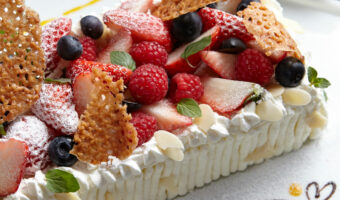 クオリティ高すぎ!なんでもケーキにできちゃう!?カラフルできらびやかな海外のバースデーケーキ10選!