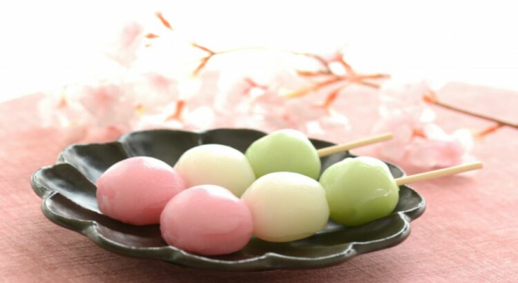 「花見団子」はなぜ3色？花見の時期に食されるのは、歴史上の有名人も関係している？？