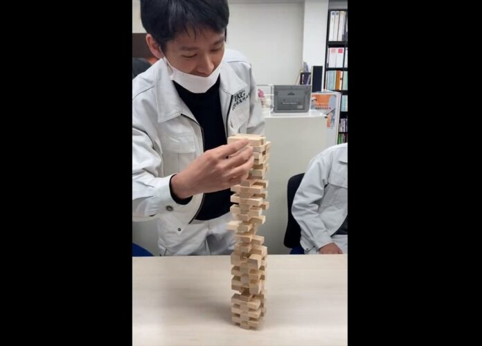 「ジェンガのパーフェクト、初めて見た」とある会社の社員の皆さんが抜群のチームワークで奇跡を起こした！！