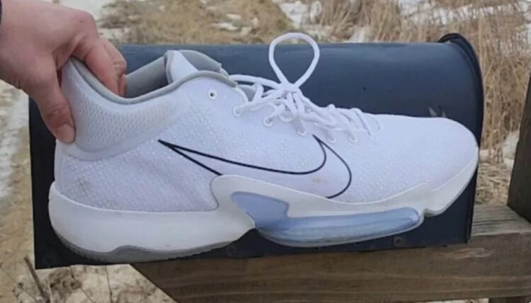 アメリカで息子の靴を探す母の話題がニュースになり多くの支援が集まる！高校1年生の息子の足のサイズは41センチ！？