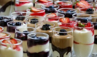 「ムース」とはどんな食べ物?「ババロア」や「パンナコッタ」といった食べ物との違いは?