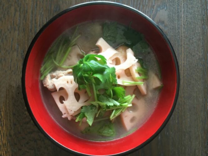 「根三つ葉」とはどんな食べ物？ミツバとは何が違うの？その旬は？