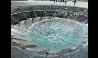 こんな噴水見たことない!シンガポールの不思議な噴水に「魅惑的で素晴らしい」「クール!!」の声【海外・動画】