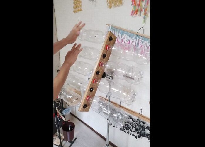 「全く現実感がありませんが、現実です」ペットボトルに空気を入れて音を創る楽器『エアコーク』が面白すぎる！