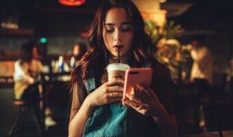 「人の口に戸は立てられぬ」とはどんな意味?その成り立ちや類義語も解説!!