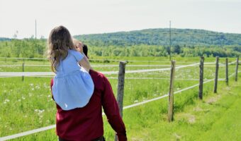 「負うた子に教えられて浅瀬を渡る」とはどんな意味?