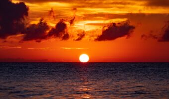 「夙夜夢寐」とはどんな意味？その成り立ちや類義語とは？