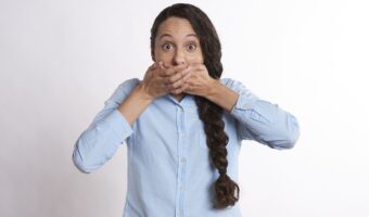 座右の銘にもされる「沈黙は金」とはどんな意味?その由来は西洋のことわざ??