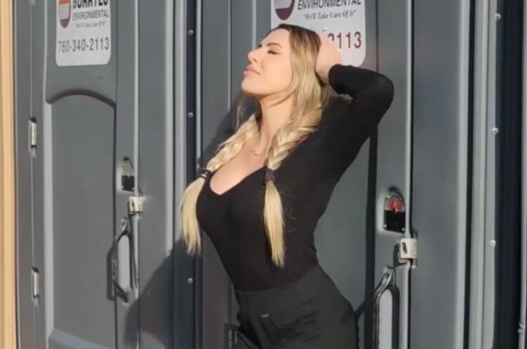 ポーズをキメて撮影していた女性。しかし、選んだ場所が悪かった！！【アメリカ・動画】