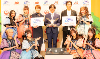 日本初となるAIドローン無人空撮サービス『SKYPIX』の商品発表会開催。銀座の空からアイドル「CANDY TUNE」が踊る姿をドローンが捉えた