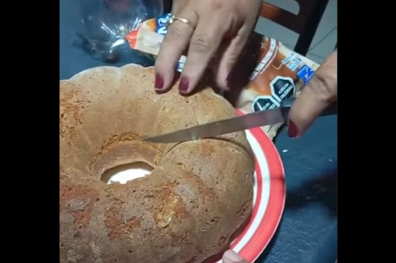 ケーキがカチカチすぎる!?ナイフでカットできない理由がまさかすぎた!!【海外・動画】