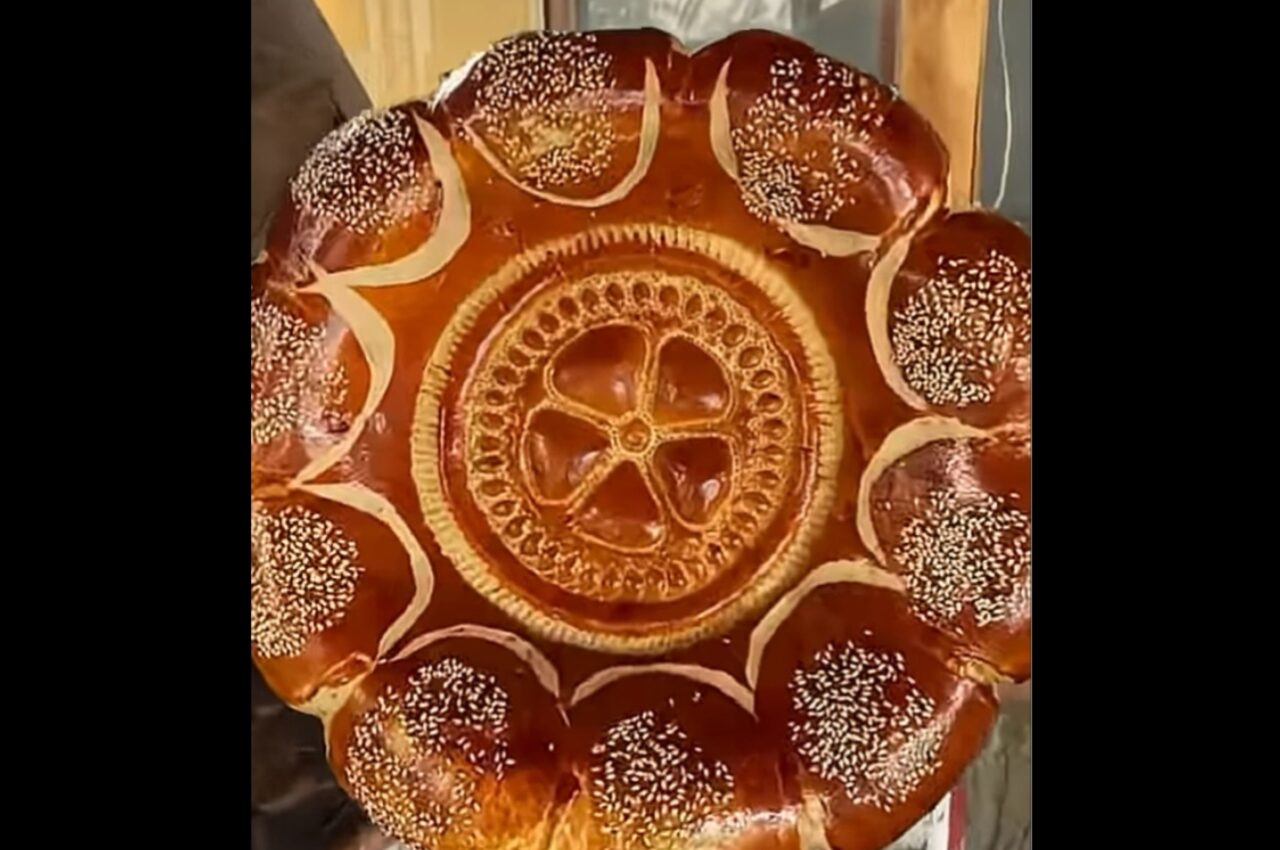 ウズベキスタン伝統のパンが映える！その作り方も映える！！【海外・動画】