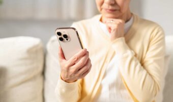 「2週間うちに泊まるってどういうこと？」独立した息子の突然の帰省に、60代母の本音がこぼれた日