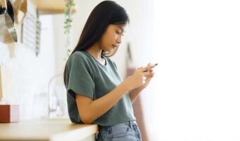 家庭を壊したのは誰？元夫の無神経LINEにシングルマザーが放った痛快な一言