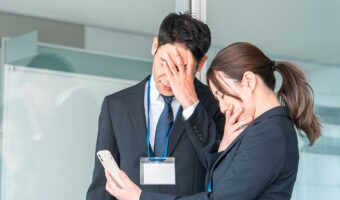 産休前に「手順書も作ります！」と言っていた同僚。その言葉を信じた私が後で大変な目に遭った話
